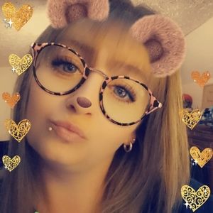 Meet your Posher, Tonya